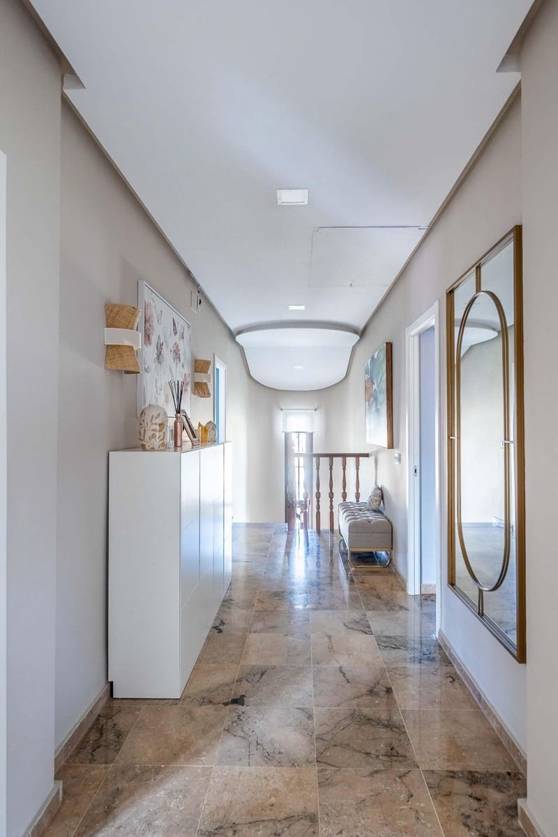 5 bedroom Villa for sale in Montequinto with pool - € 995,000 (Ref: 9778246)