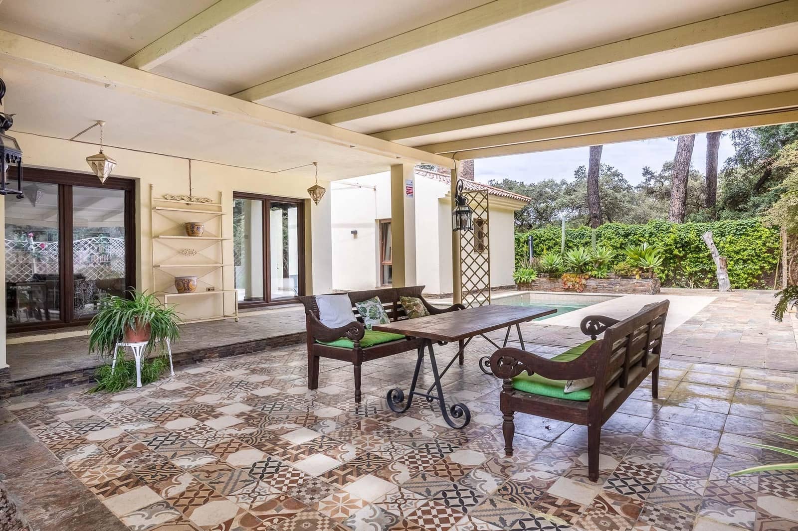 5 bedroom Villa for sale in Bollullos de la Mitacion with pool garage - € 995,000 (Ref: 9778247)