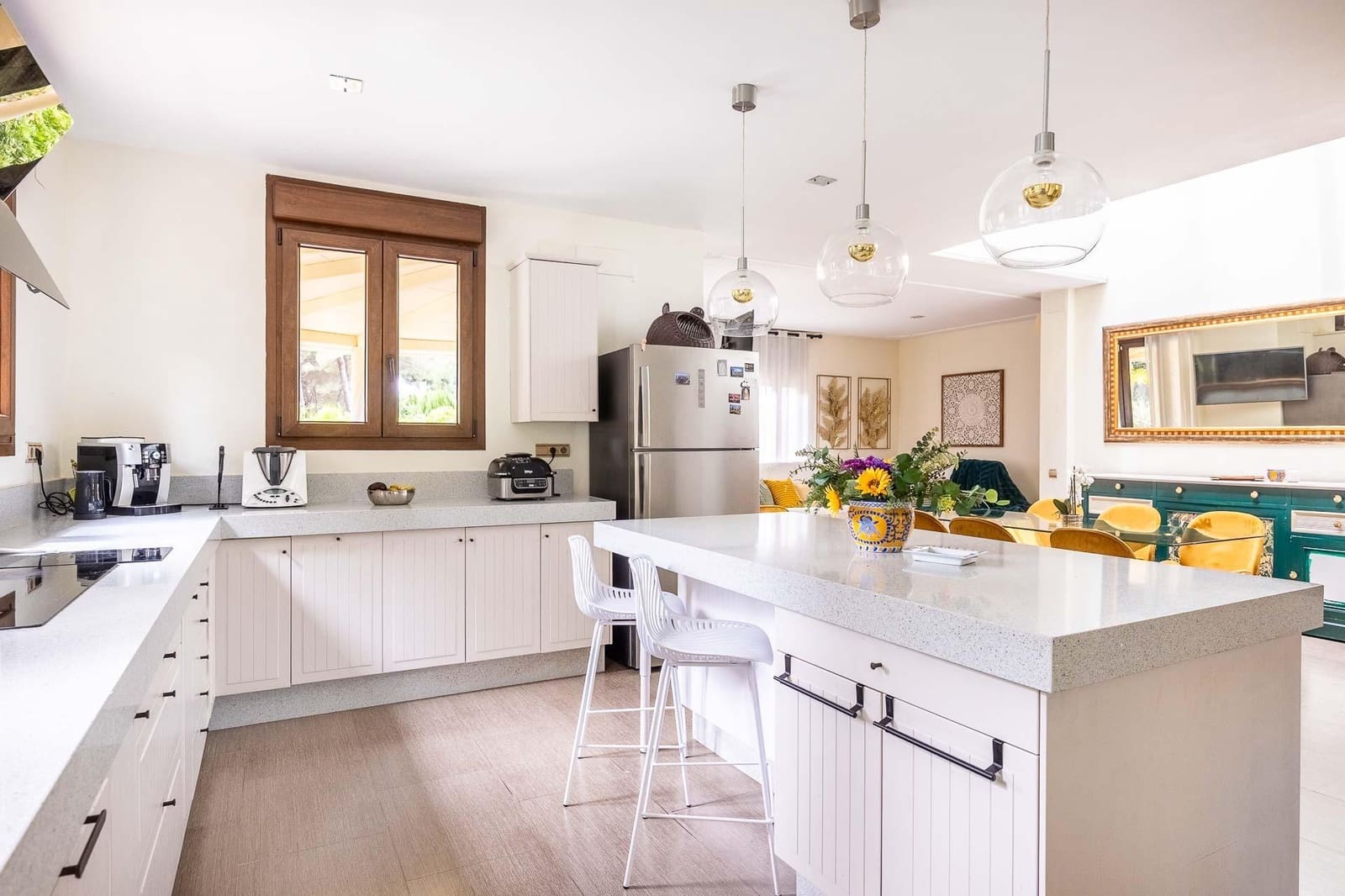 5 bedroom Villa for sale in Bollullos de la Mitacion with pool garage - € 995,000 (Ref: 9778247)