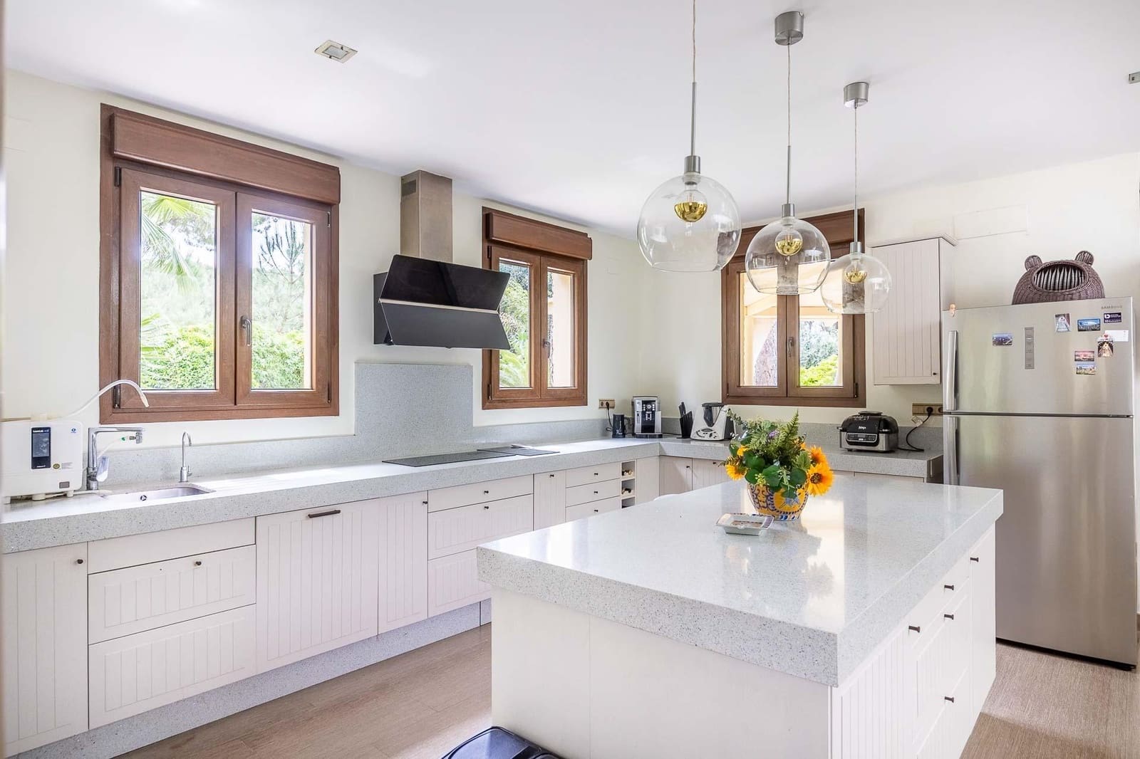 5 bedroom Villa for sale in Bollullos de la Mitacion with pool garage - € 995,000 (Ref: 9778247)