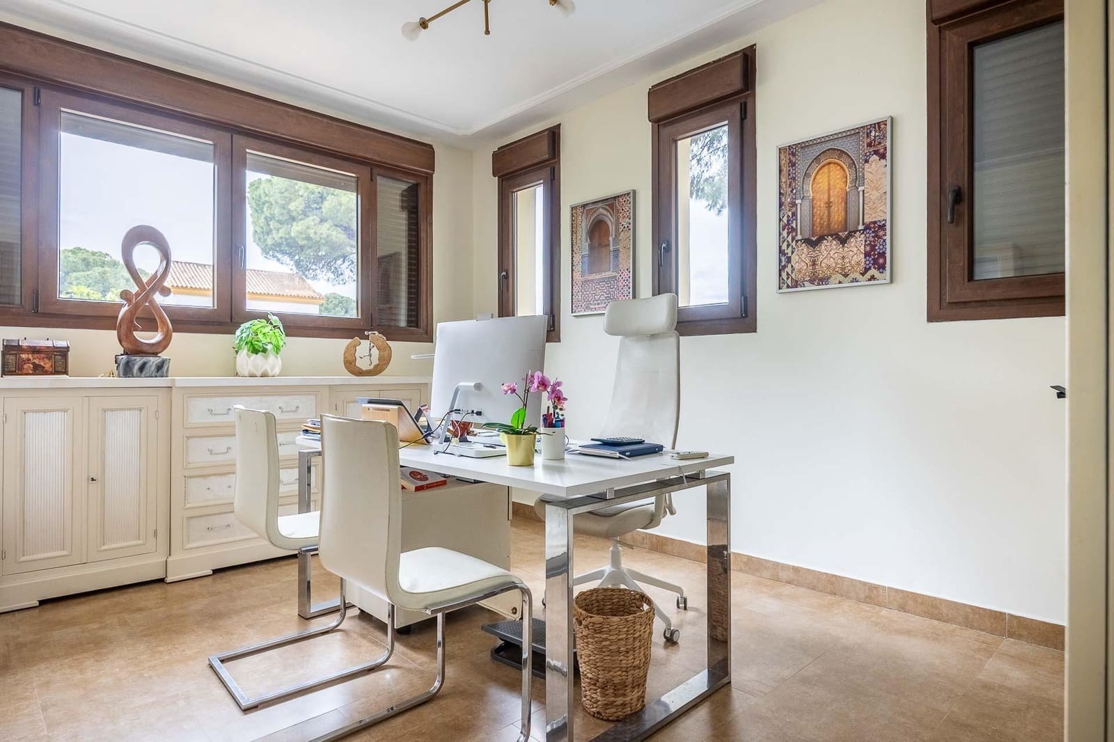 5 bedroom Villa for sale in Bollullos de la Mitacion with pool garage - € 995,000 (Ref: 9778247)