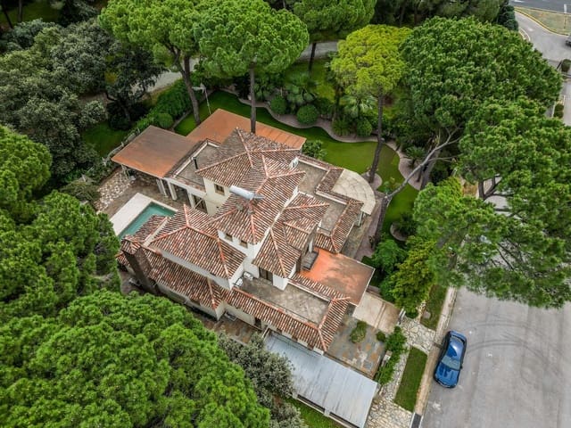 5 soveværelse Villa til salg i Bollullos de la Mitación med swimmingpool garage - € 995.000 (Ref: 9778247)