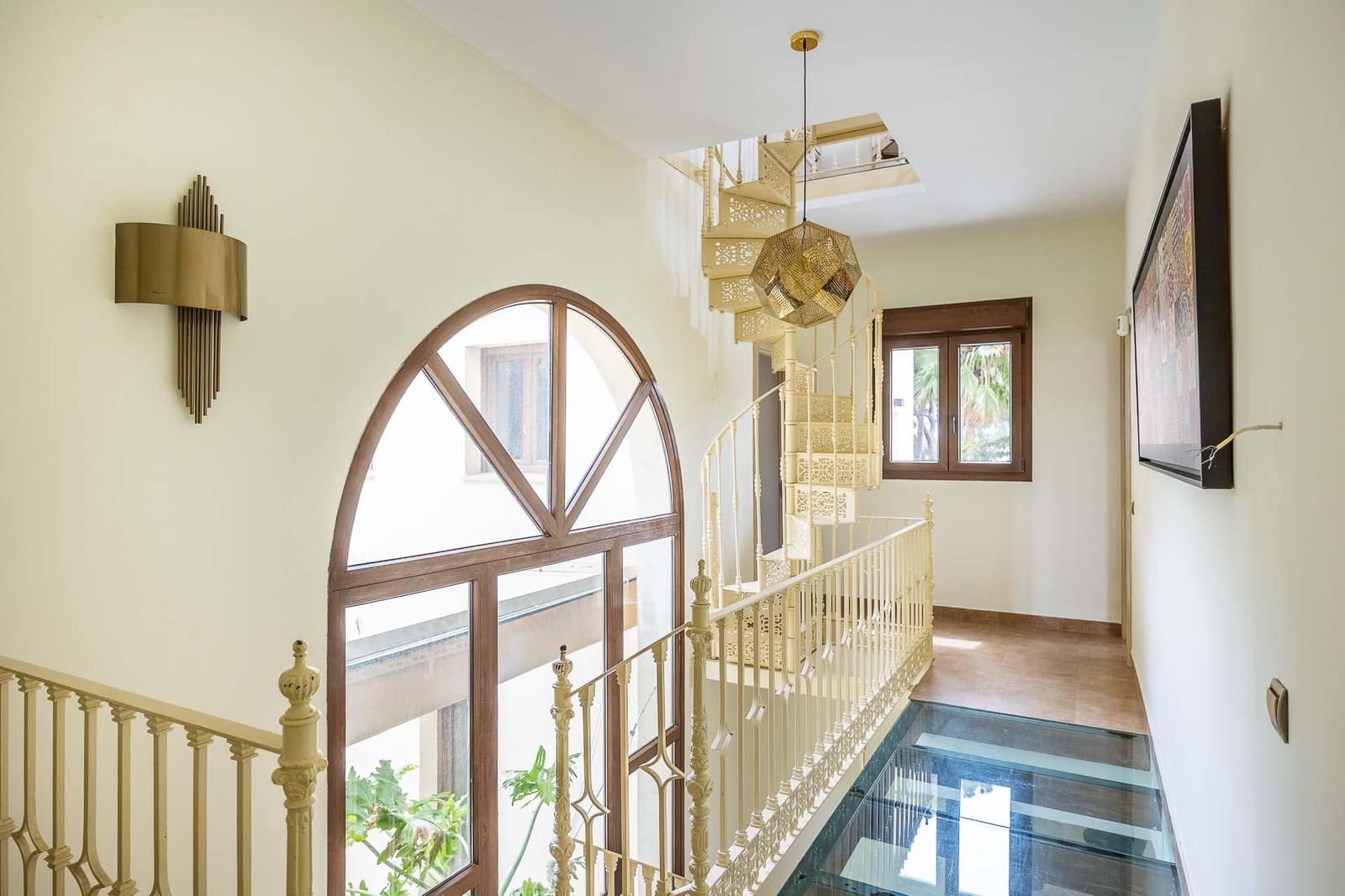 5 bedroom Villa for sale in Bollullos de la Mitacion with pool garage - € 995,000 (Ref: 9778247)