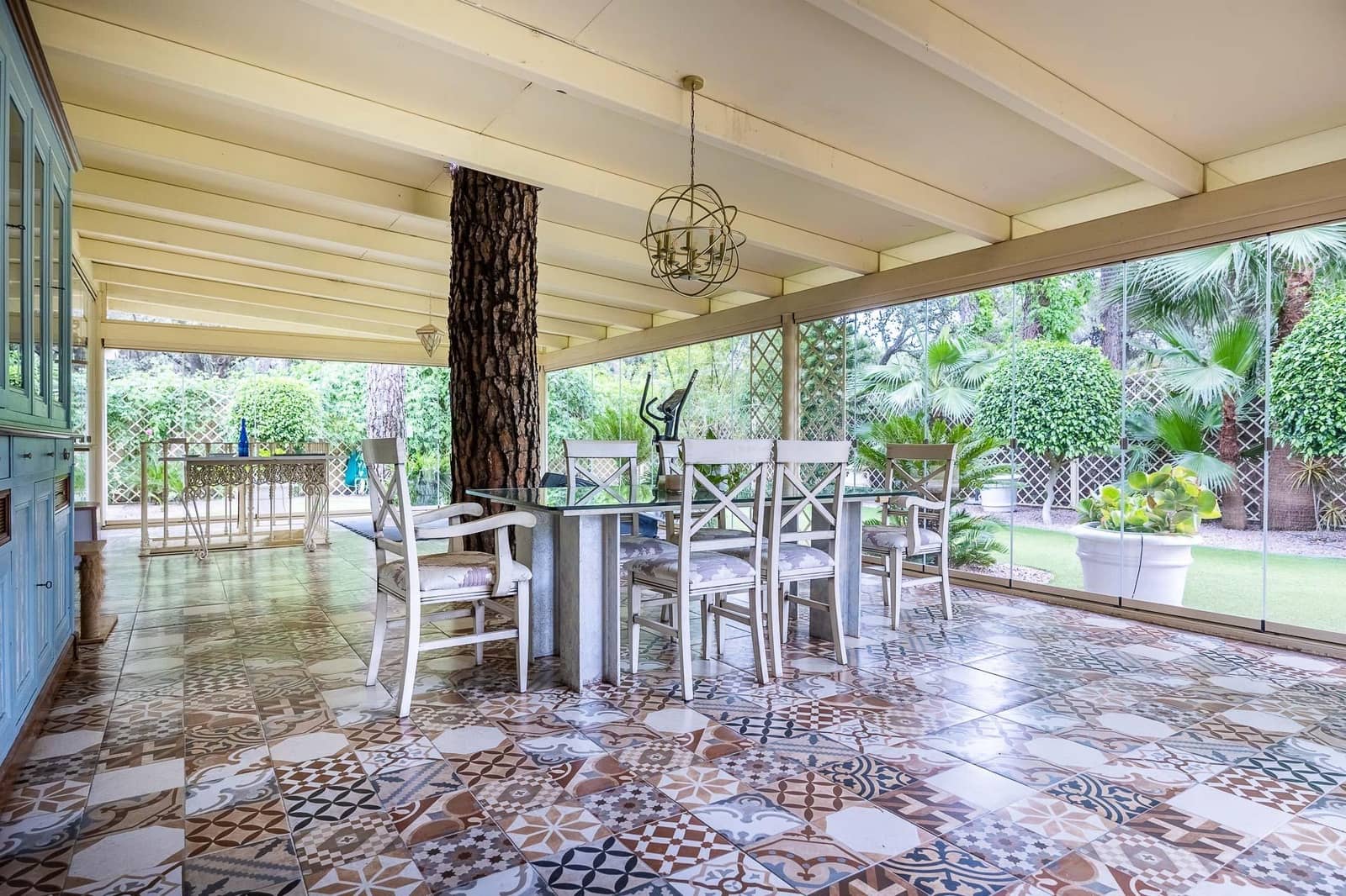 5 bedroom Villa for sale in Bollullos de la Mitacion with pool garage - € 995,000 (Ref: 9778247)