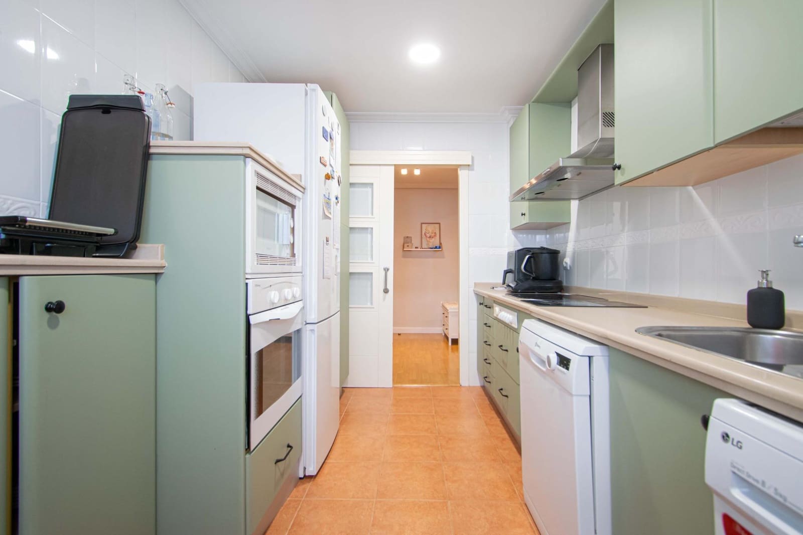 2 makuuhuone Asunto myytävänä paikassa Sevilla kaupunki mukana uima-altaan 
autotalli - 245 000 € (Ref: 9778248)