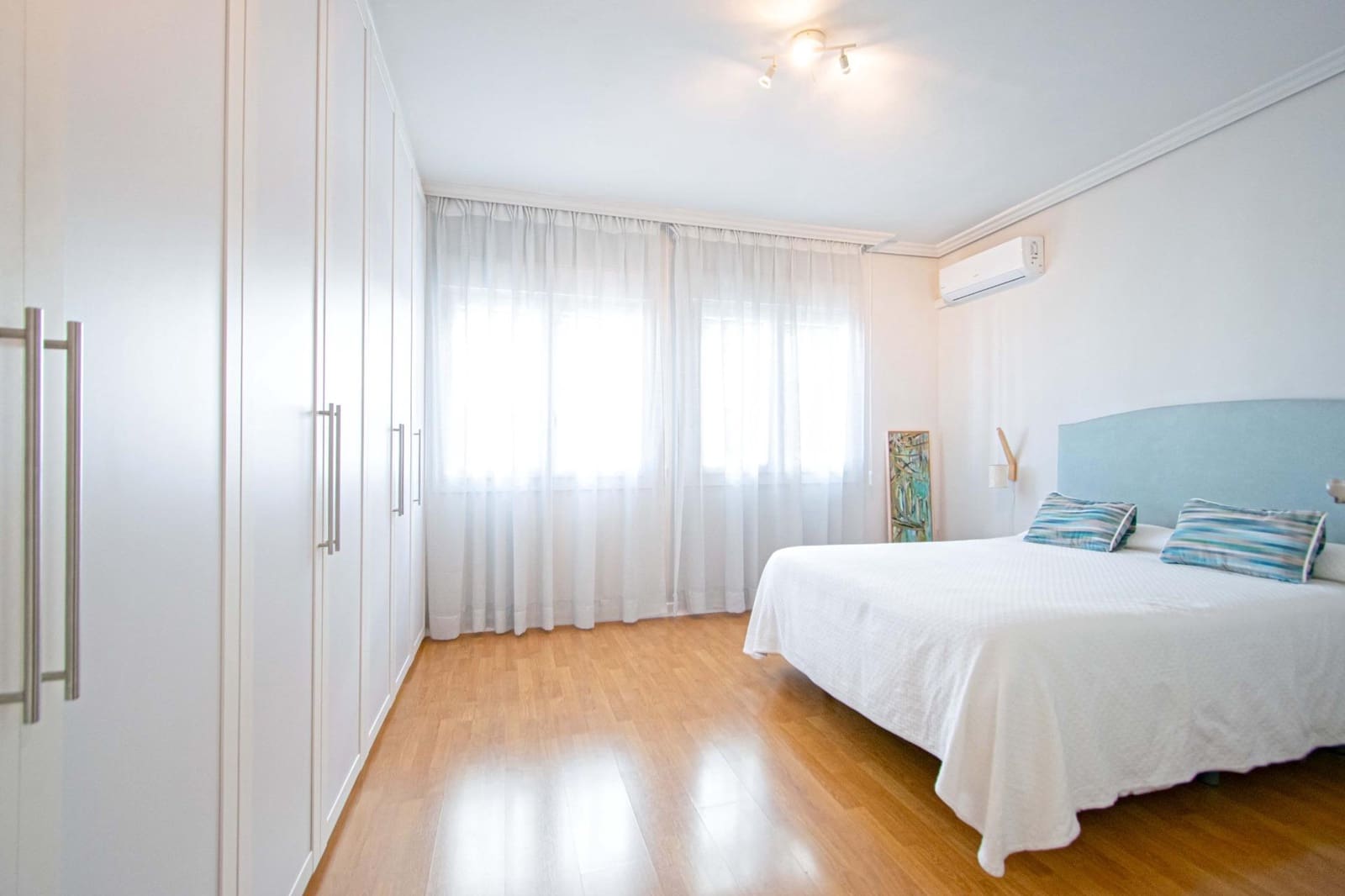 2 makuuhuone Asunto myytävänä paikassa Sevilla kaupunki mukana uima-altaan 
autotalli - 245 000 € (Ref: 9778248)