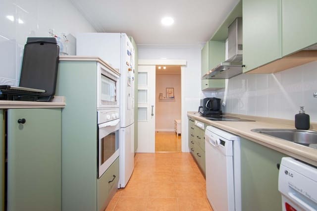 2 makuuhuone Asunto myytävänä paikassa Sevilla kaupunki mukana uima-altaan 
autotalli - 245 000 € (Ref: 9778248)