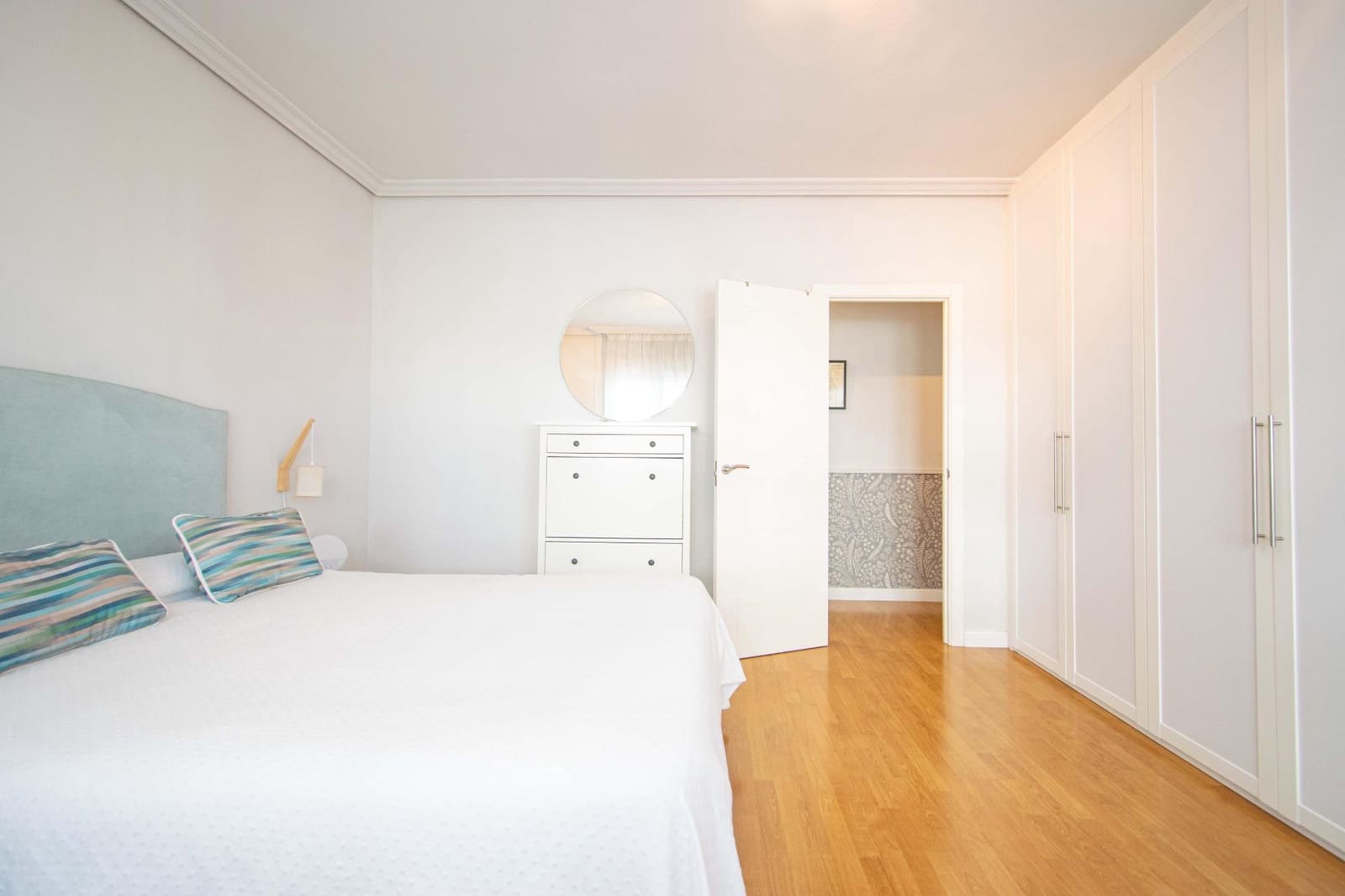 2 makuuhuone Asunto myytävänä paikassa Sevilla kaupunki mukana uima-altaan 
autotalli - 245 000 € (Ref: 9778248)