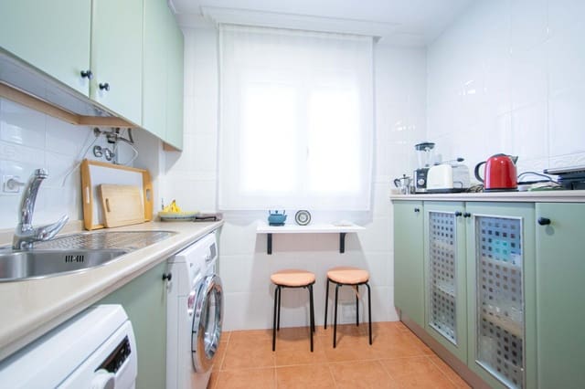 2 makuuhuone Asunto myytävänä paikassa Sevilla kaupunki mukana uima-altaan 
autotalli - 245 000 € (Ref: 9778248)