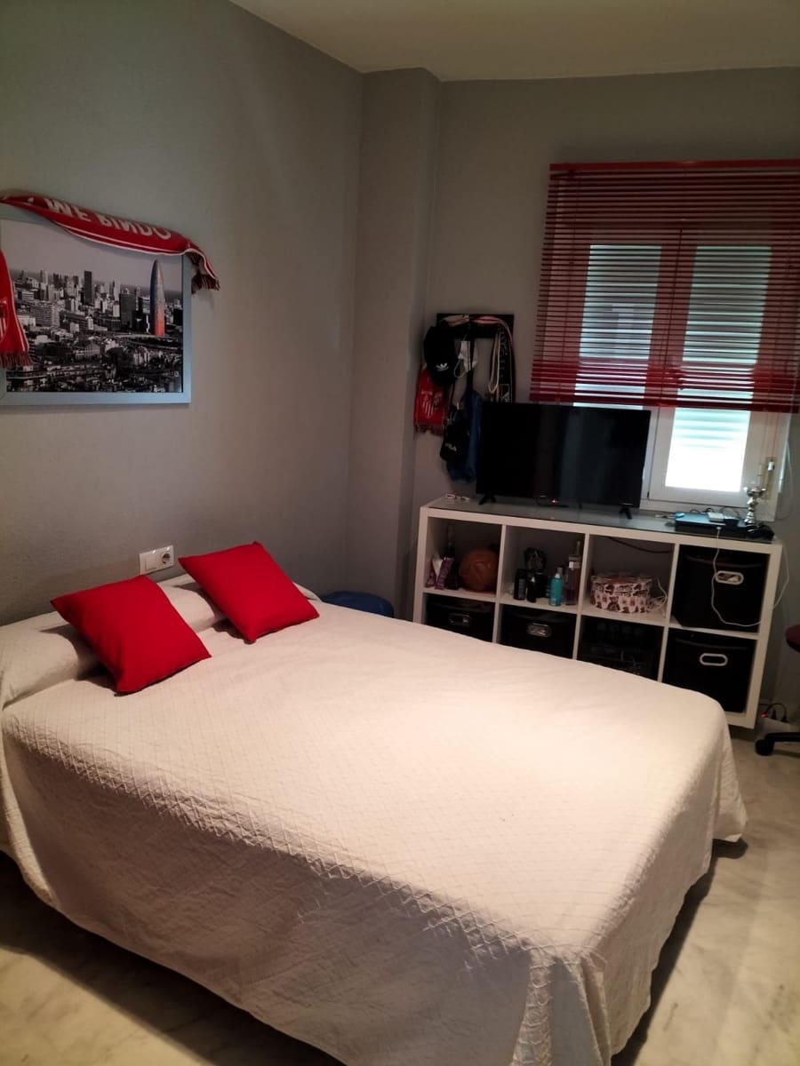 4 bedroom Townhouse for sale in Alcala de Guadaira - € 343,150 (Ref: 9778249)