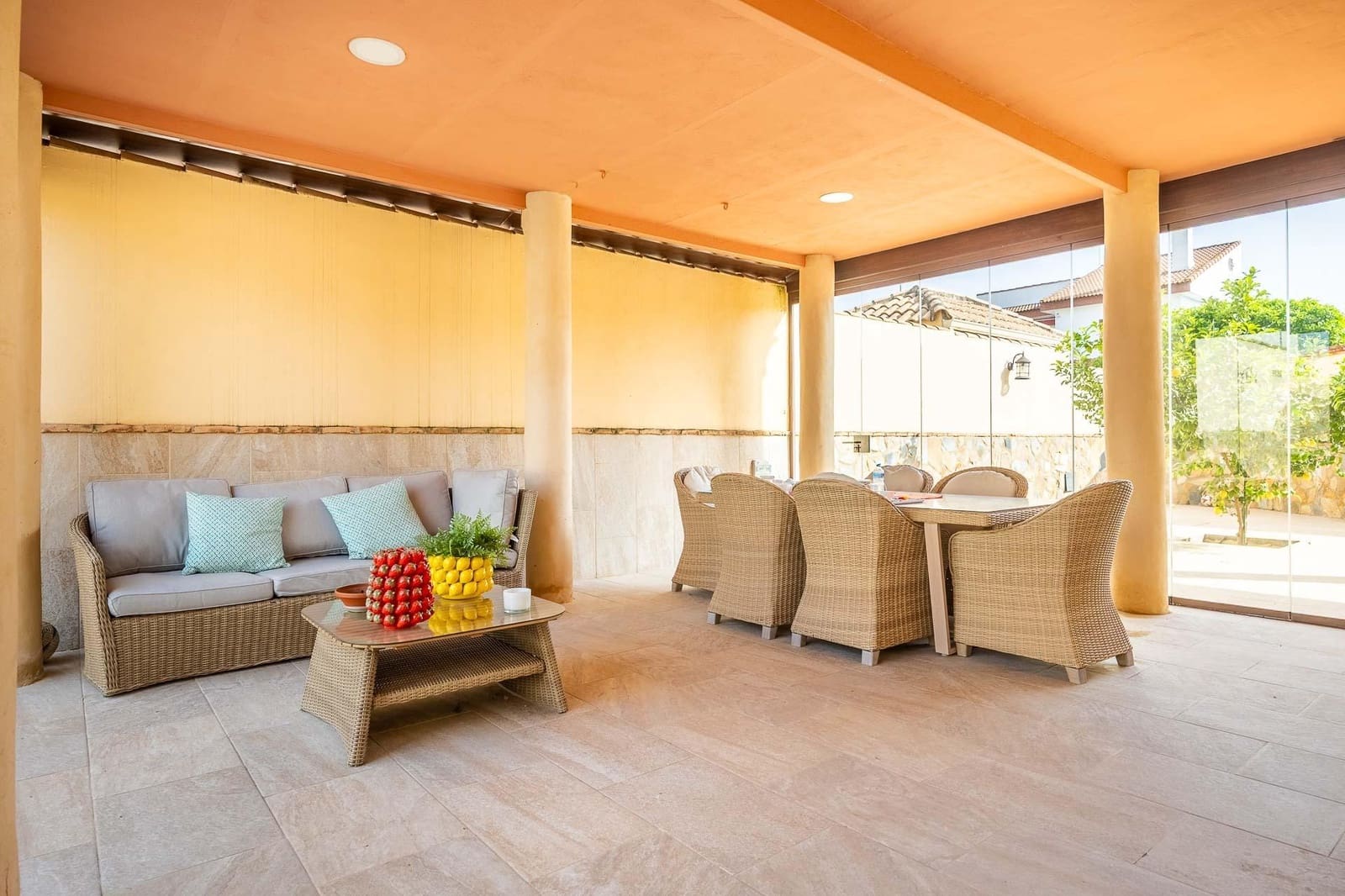 5 quarto Moradia para arrendar em Montequinto com piscina - 6 000 € (Ref: 9780666)