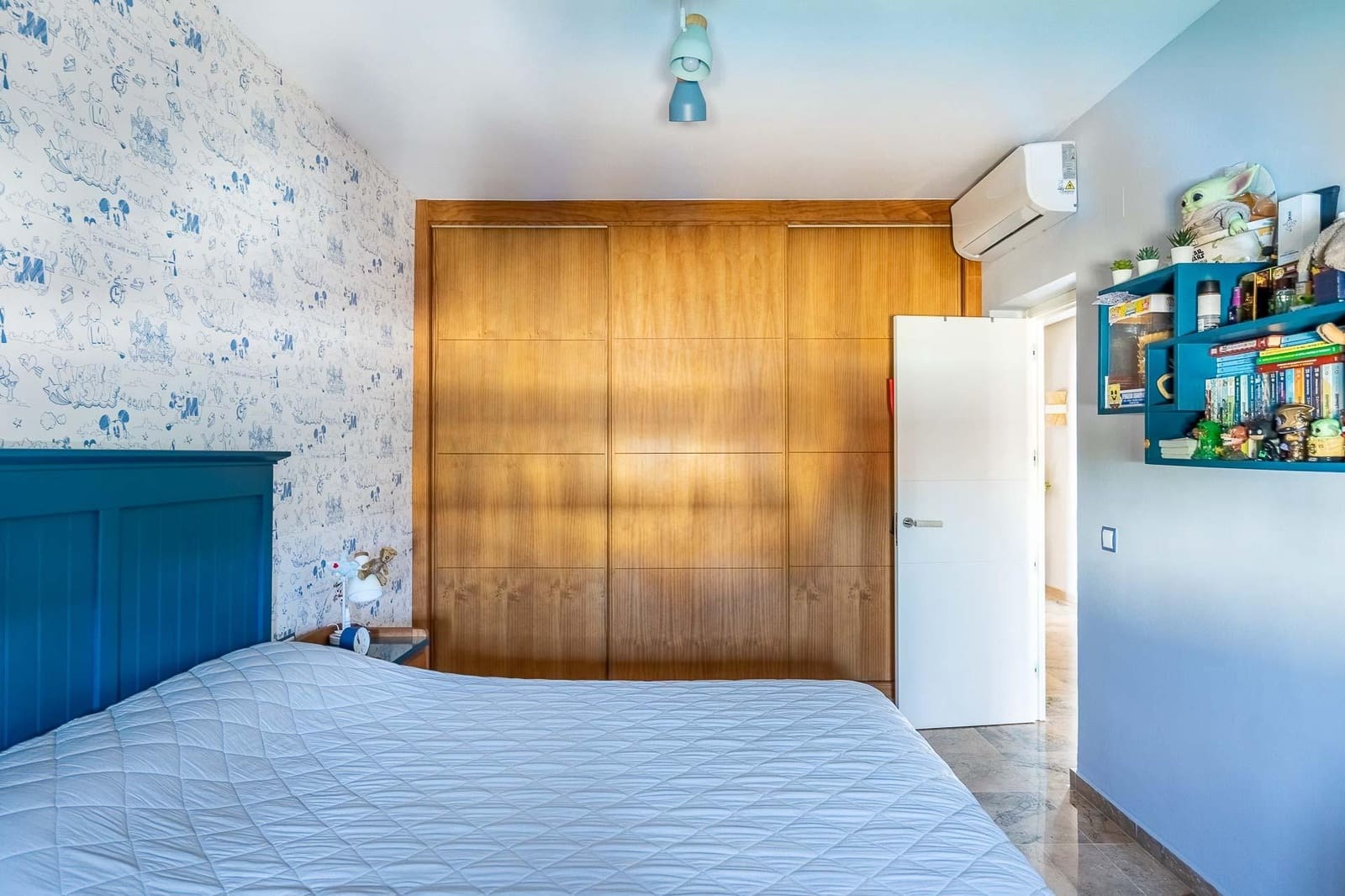 5 quarto Moradia para arrendar em Montequinto com piscina - 6 000 € (Ref: 9780666)