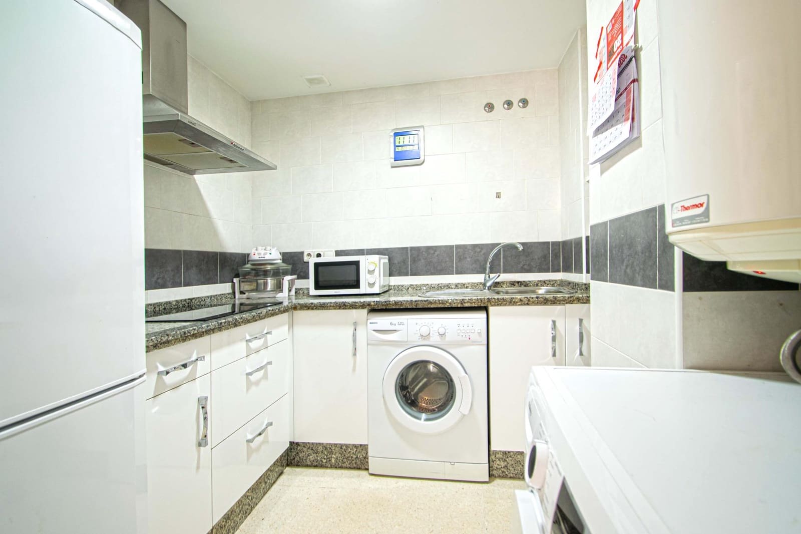 1 makuuhuone Huoneisto myytävänä paikassa Sevilla kaupunki mukana 
autotalli - 118 000 € (Ref: 9784510)