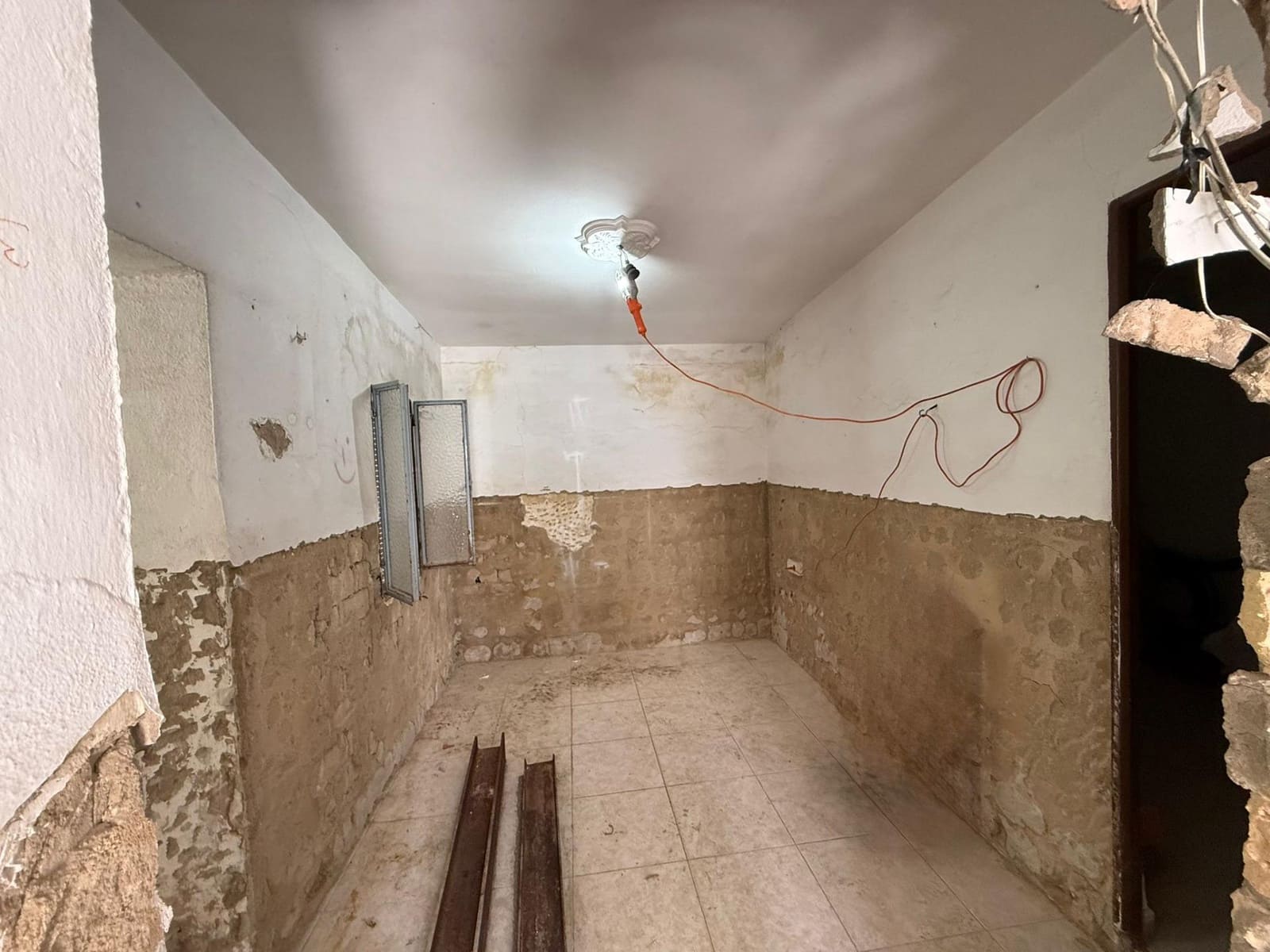 2 makuuhuone Omakotitalo myytävänä paikassa Aznalcazar - 48 000 € (Ref: 9784514)