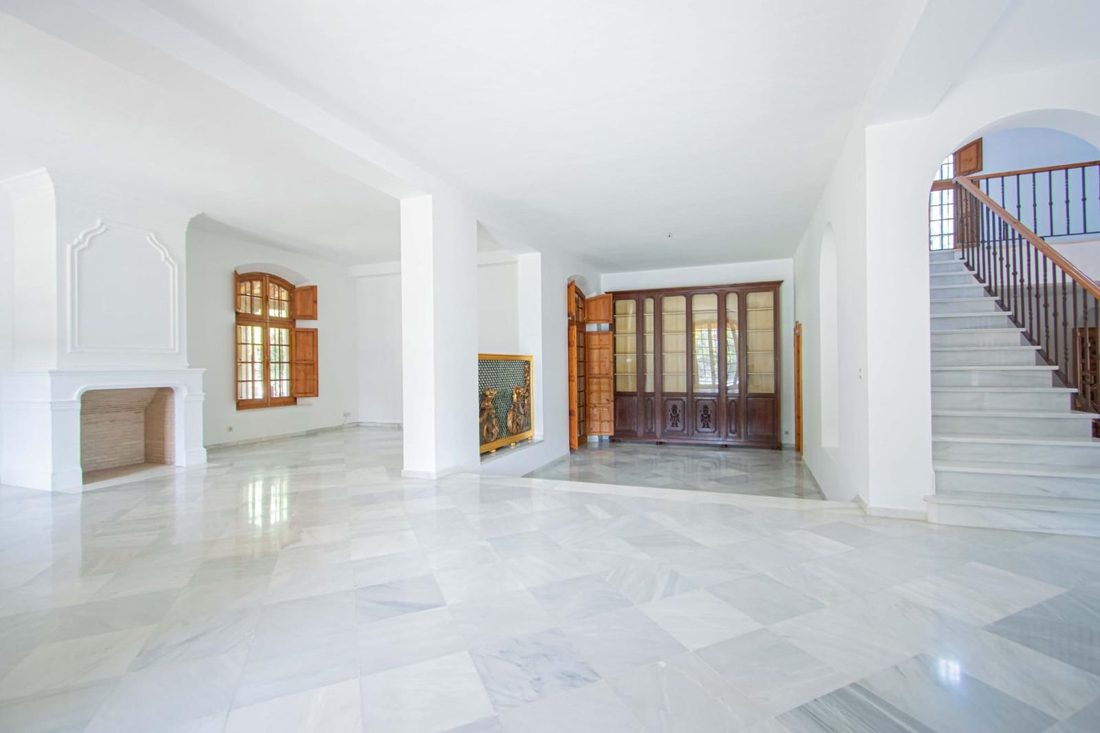 6 sypialnia Willa na sprzedaż w Valencina de la Concepcion z basenem garażem - 1 690 000 € (Ref: 9791122)