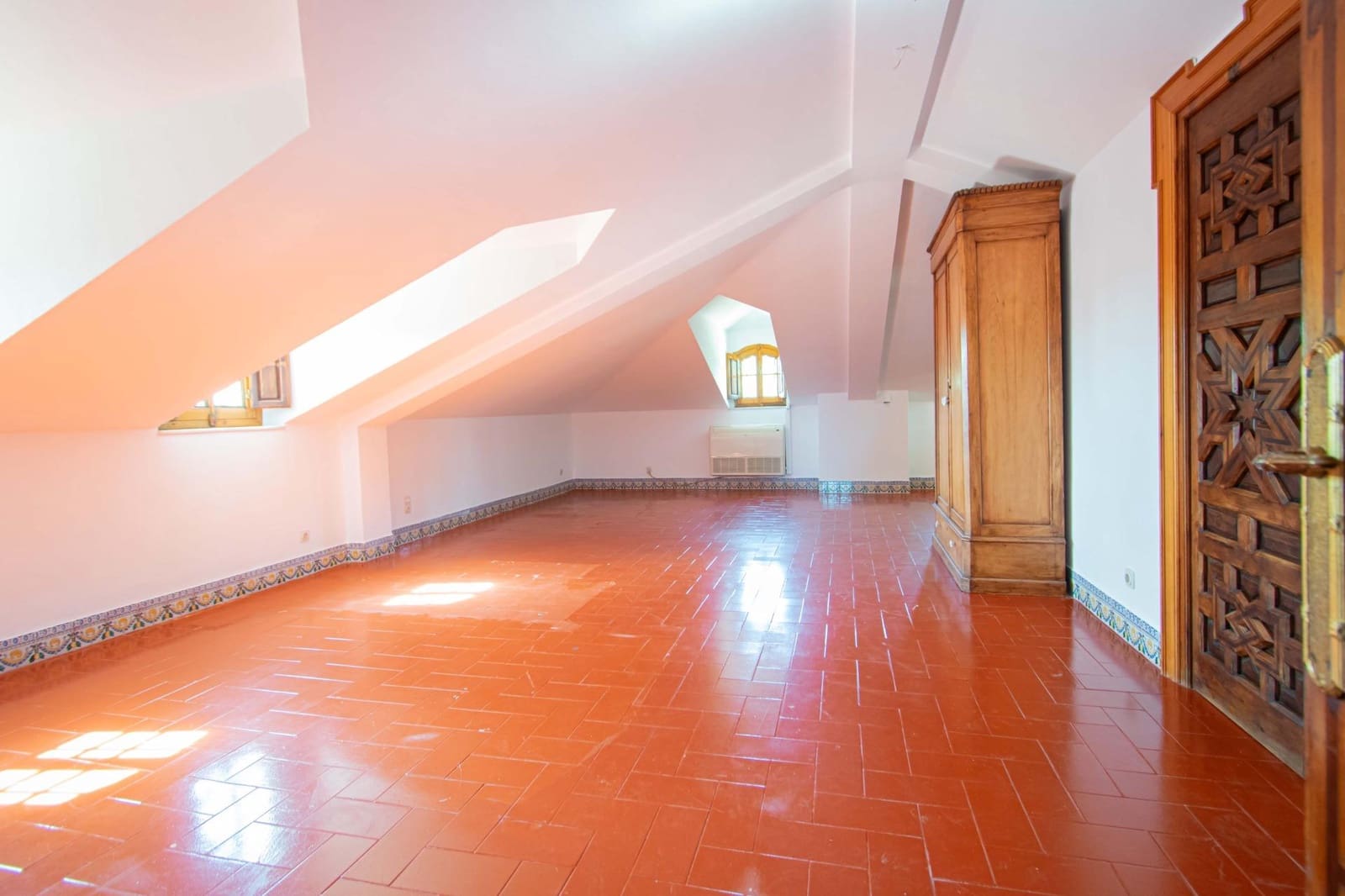 6 sypialnia Willa na sprzedaż w Valencina de la Concepcion z basenem garażem - 1 690 000 € (Ref: 9791122)