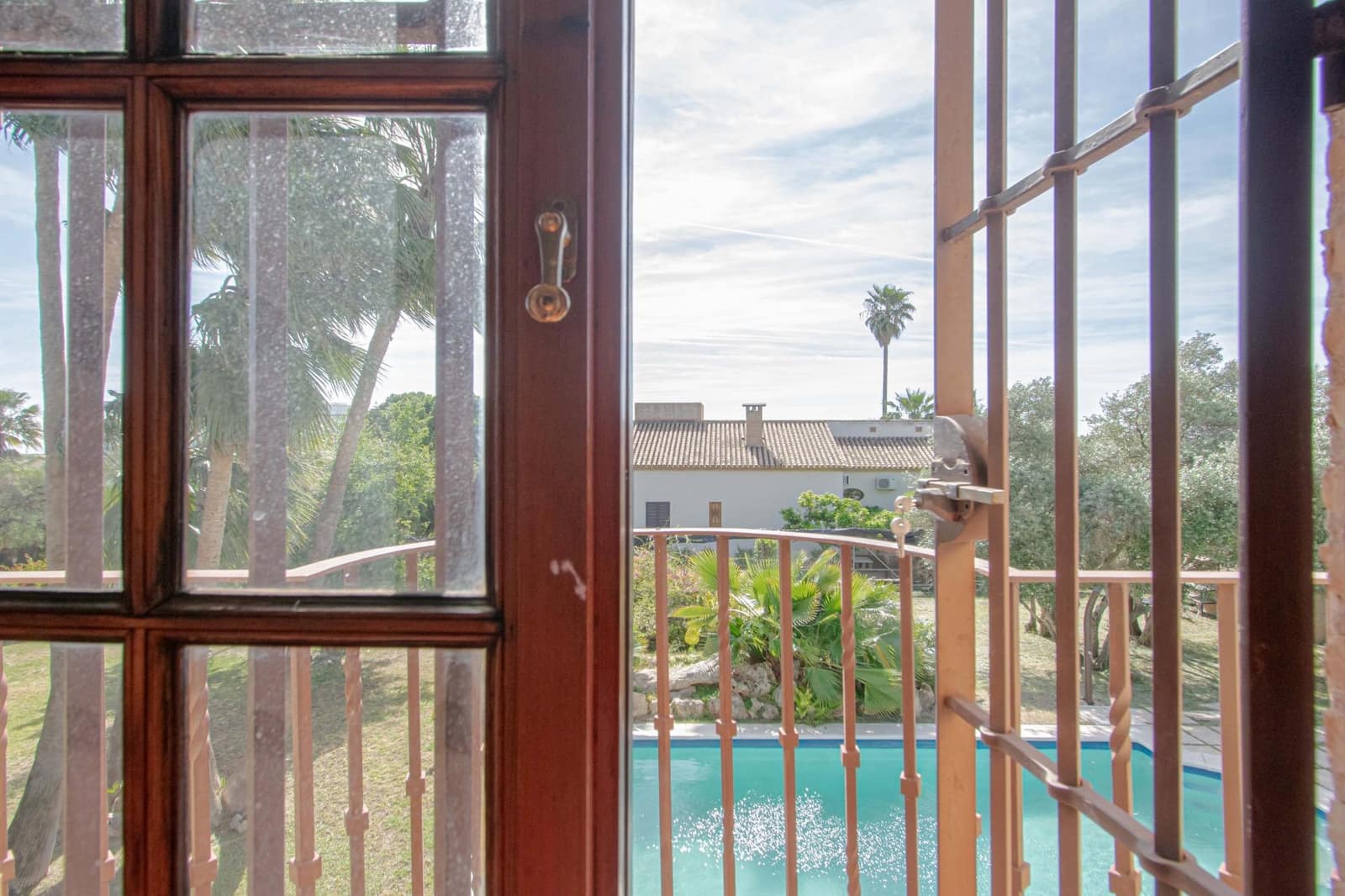 6 sypialnia Willa na sprzedaż w Valencina de la Concepcion z basenem garażem - 1 690 000 € (Ref: 9791122)