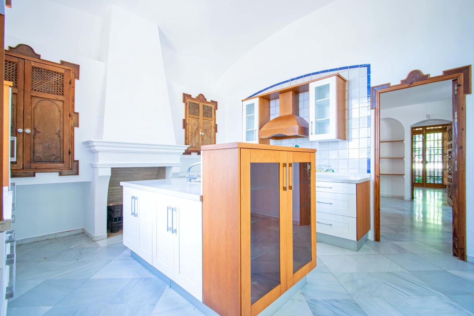 6 sypialnia Willa na sprzedaż w Valencina de la Concepcion z basenem garażem - 1 550 000 € (Ref: 9791122)