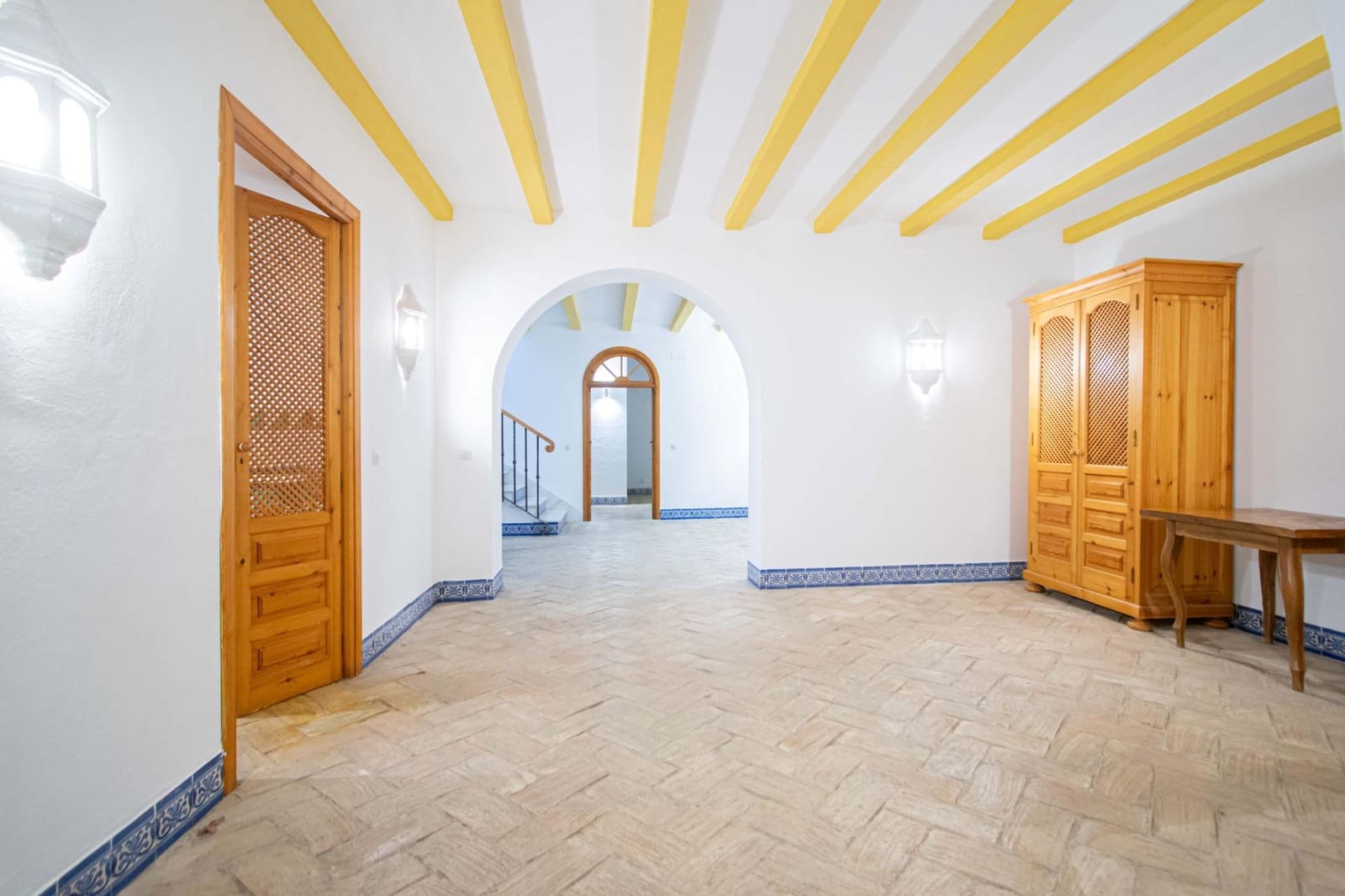 6 sypialnia Willa na sprzedaż w Valencina de la Concepcion z basenem garażem - 1 550 000 € (Ref: 9791122)
