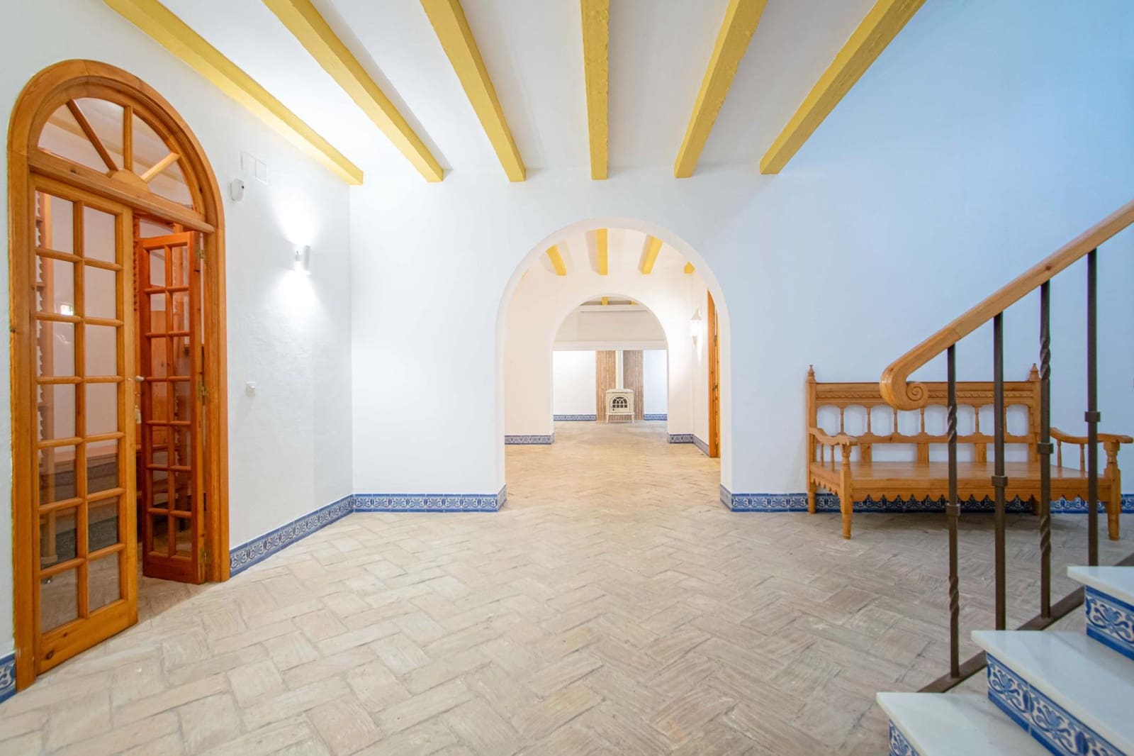 6 sypialnia Willa na sprzedaż w Valencina de la Concepcion z basenem garażem - 1 550 000 € (Ref: 9791122)