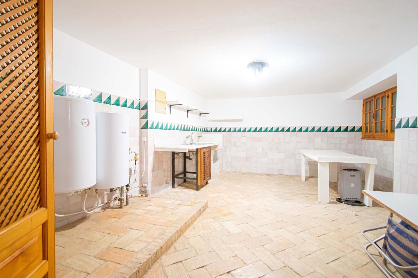 6 sypialnia Willa na sprzedaż w Valencina de la Concepcion z basenem garażem - 1 550 000 € (Ref: 9791122)