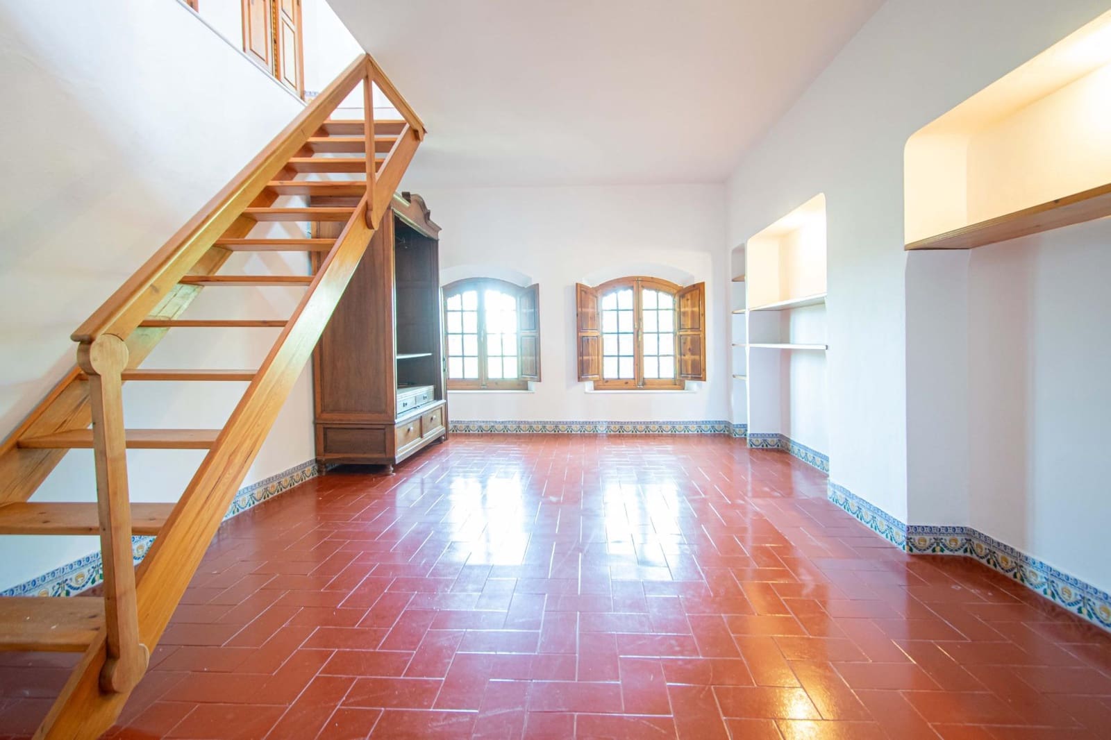 6 sypialnia Willa na sprzedaż w Valencina de la Concepcion z basenem garażem - 1 550 000 € (Ref: 9791122)