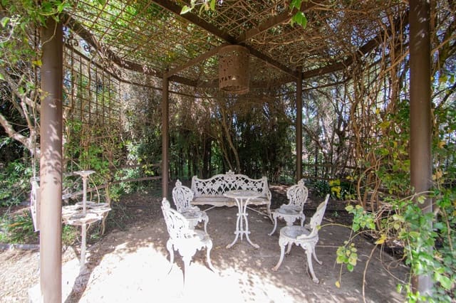 6 soveværelse Villa til salg i Valencina de la Concepción med swimmingpool garage - € 1.690.000 (Ref: 9791122)