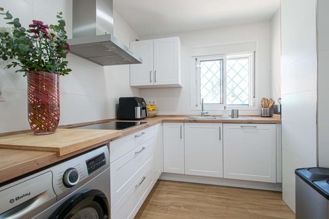 4 camera da letto Villetta a Schiera in vendita in Valencina de la Concepción con piscina - 295.000 € (Rif: 9791123)