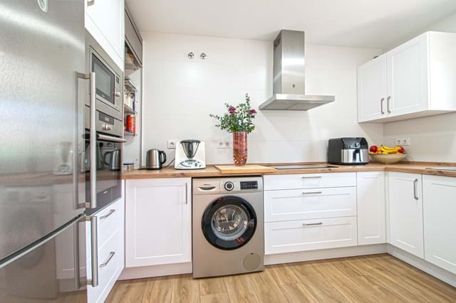 4 camera da letto Villetta a Schiera in vendita in Valencina de la Concepción con piscina - 295.000 € (Rif: 9791123)