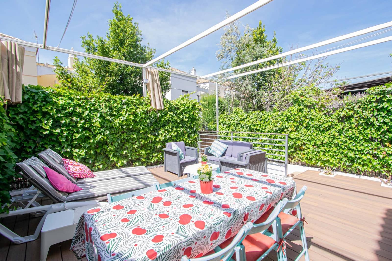 4 Zimmer Reihenhaus zu verkaufen in Valencina de la Concepcion mit Pool - 295.000 € (Ref: 9791123)