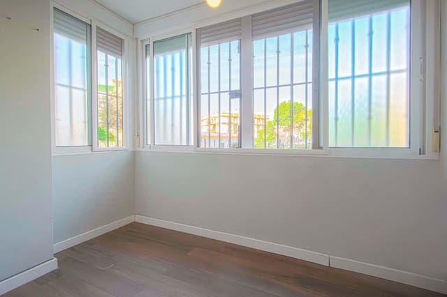 3 soverom Leilighet til salgs i Sevilla by - € 238 000 (Ref: 9791124)