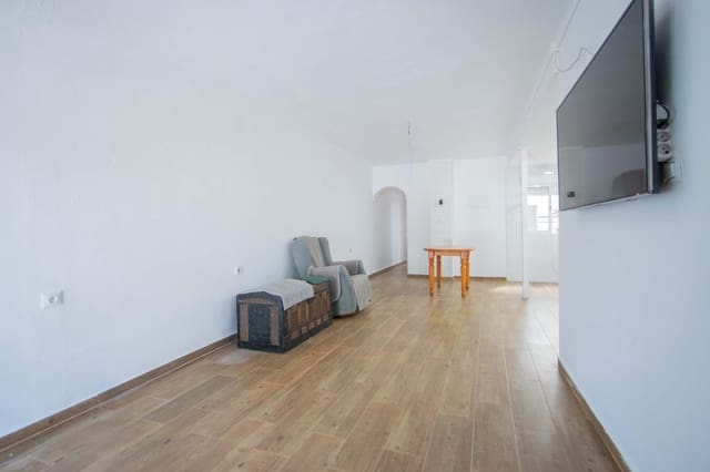 3 quarto Apartamento para venda em Sevilha cidade - 140 000 € (Ref: 9799369)