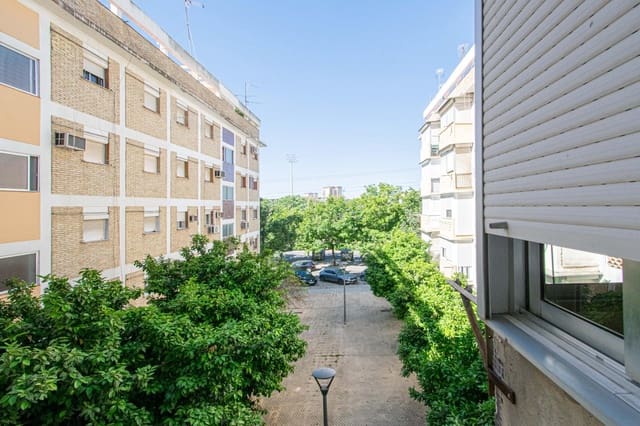 3 bedroom Flat for sale in Seville city - € 165,000 (Ref: 9804370)