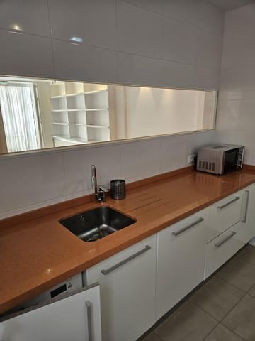 2 soverom Leilighet til leie i Sevilla by - € 1 000 (Ref: 9804371)