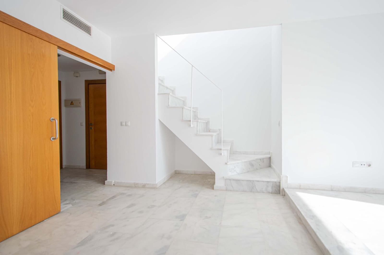 2 sovrum Lägenhet till salu i Sevilla stad - 390 000 € (Ref: 9804372)