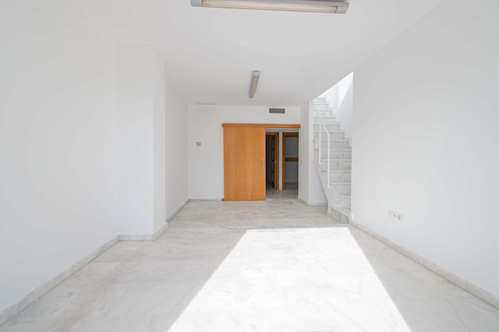 2 sovrum Lägenhet till salu i Sevilla stad - 390 000 € (Ref: 9804372)