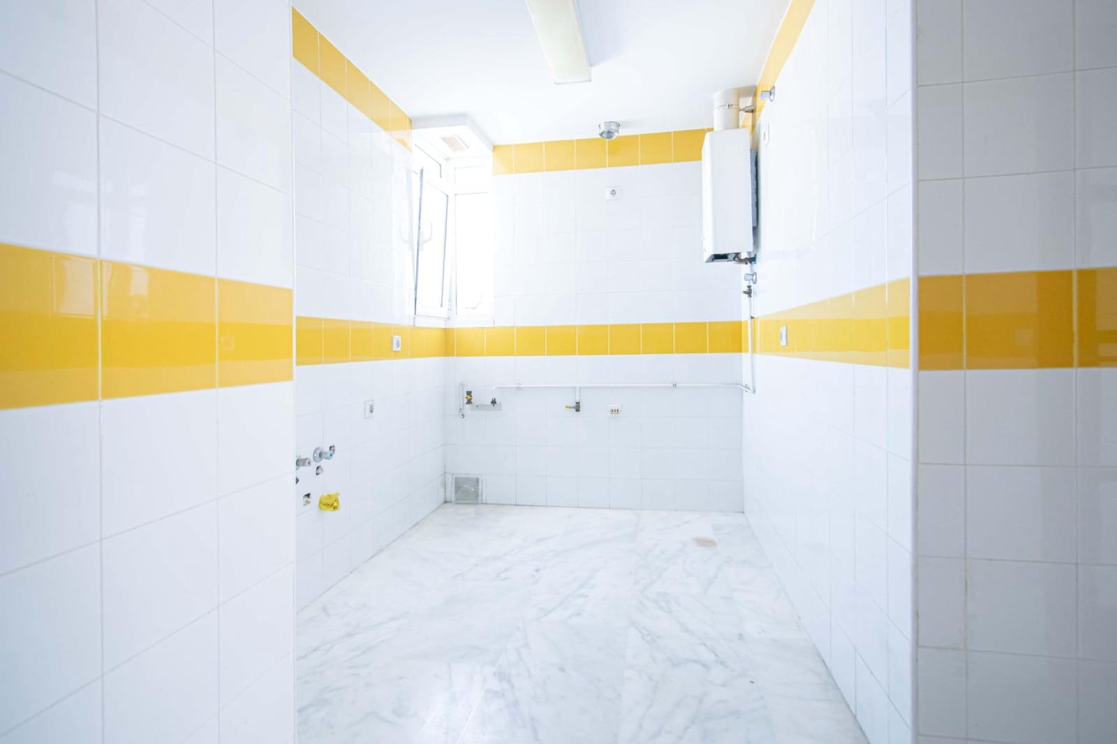 2 sovrum Lägenhet till salu i Sevilla stad - 390 000 € (Ref: 9804372)