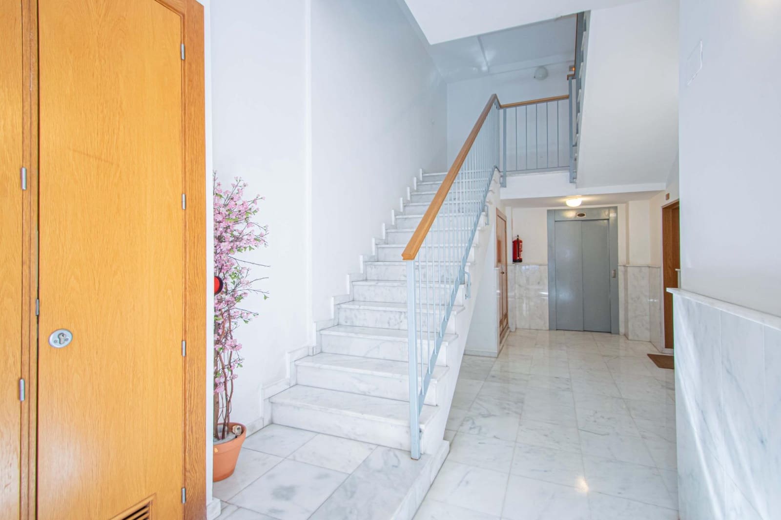 2 sovrum Lägenhet till salu i Sevilla stad - 390 000 € (Ref: 9804372)