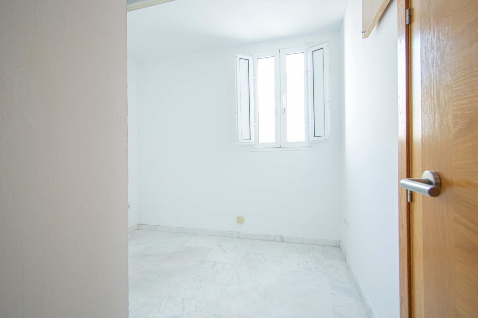 2 sovrum Lägenhet till salu i Sevilla stad - 390 000 € (Ref: 9804372)