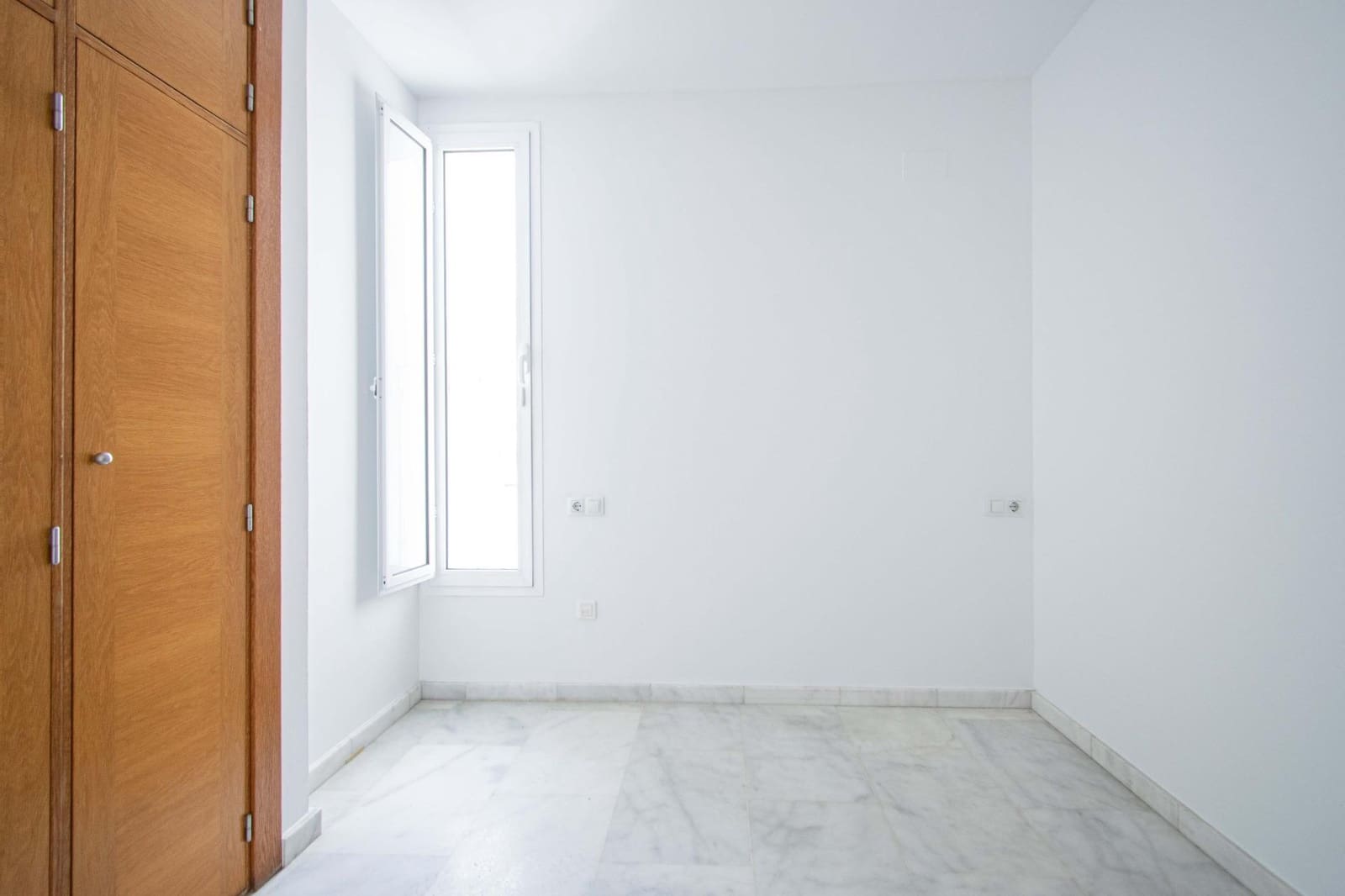 2 sovrum Lägenhet till salu i Sevilla stad - 390 000 € (Ref: 9804372)