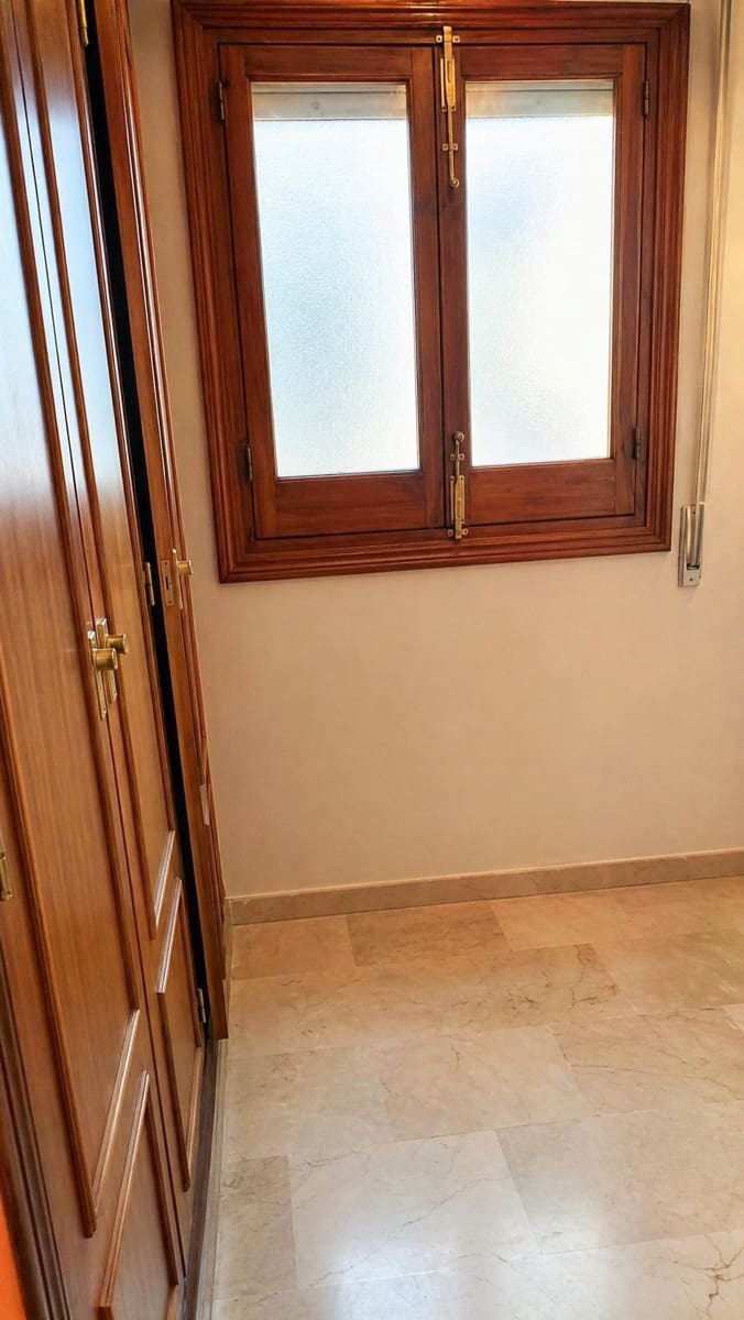 2 soverom Leilighet til salgs i Sevilla by - € 260 000 (Ref: 9806535)