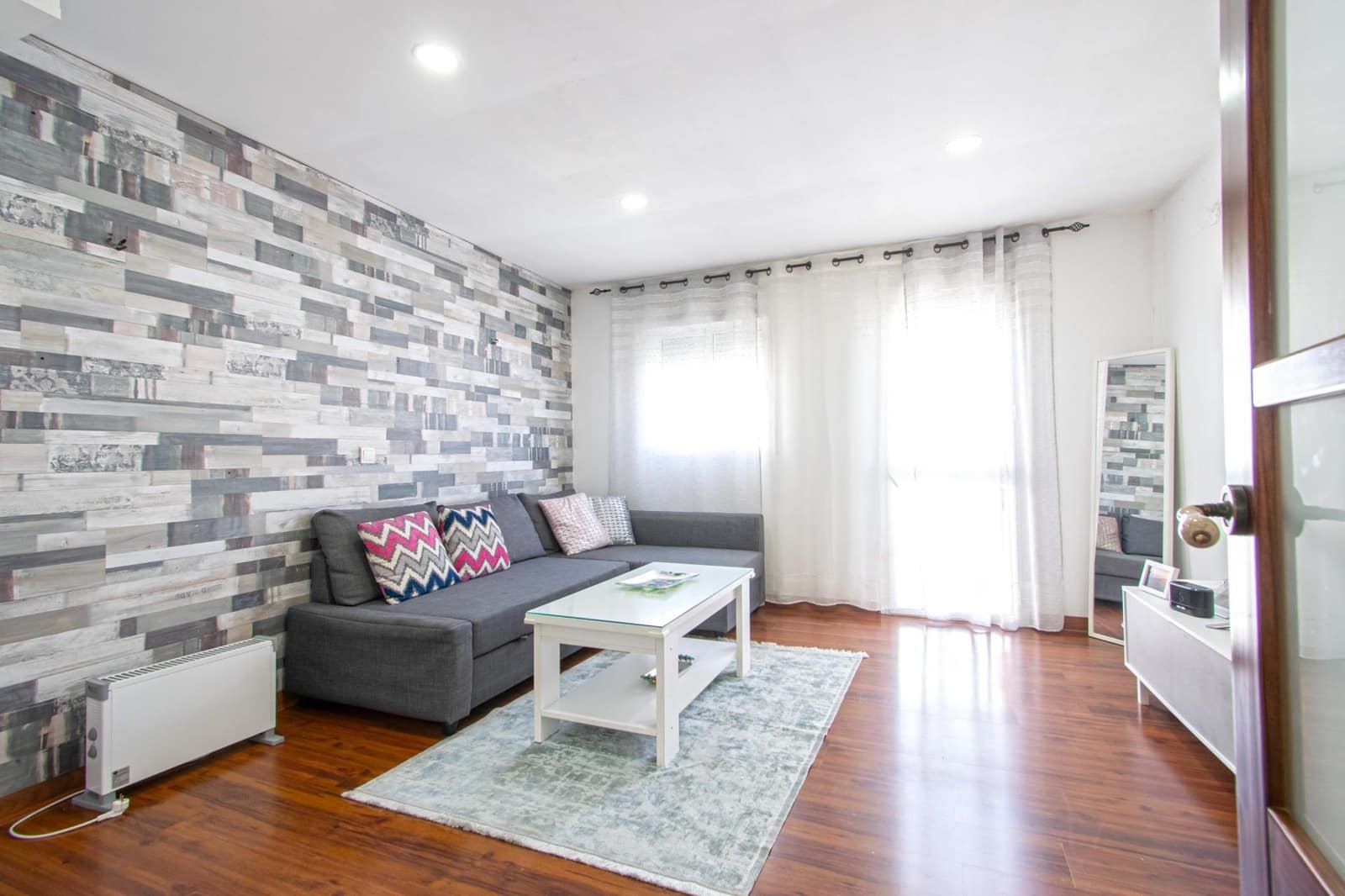 Piso de 2 habitaciones en Sevilla ciudad en venta - 99.990 € (Ref: 9806536)