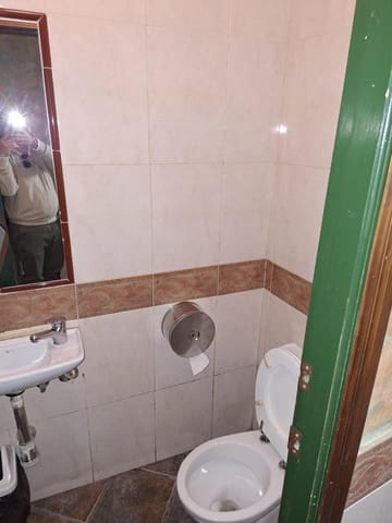 Komercyjne na sprzedaż w Miasto Sewilla - 69 900 € (Ref: 9806537)