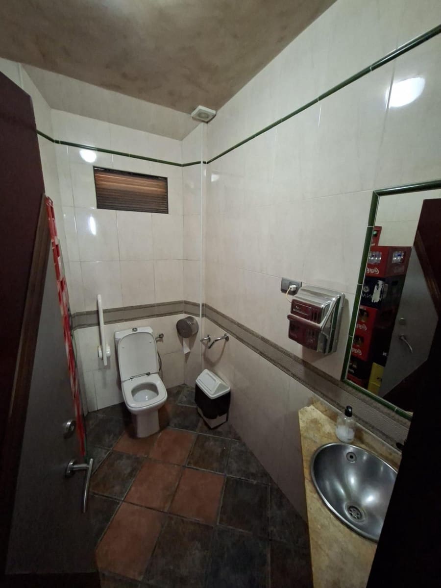 Kommersiell till salu i Sevilla stad - 69 900 € (Ref: 9806537)