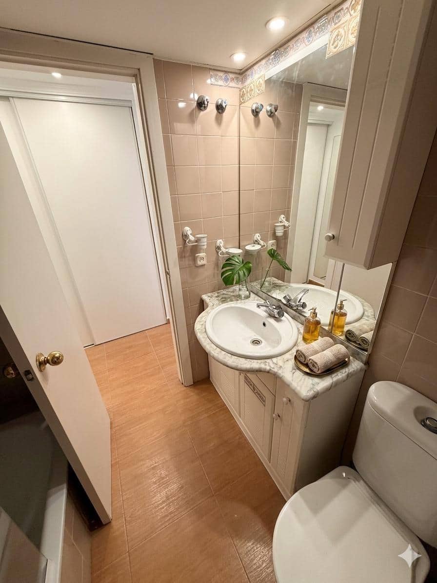 Piso de 3 habitaciones en Sevilla ciudad en alquiler con garaje - 1.250 € (Ref: 9806538)