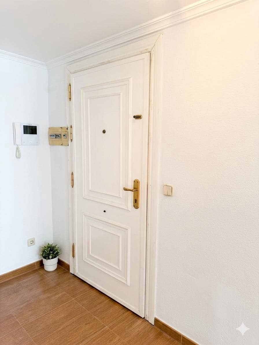 Piso de 3 habitaciones en Sevilla ciudad en alquiler con garaje - 1.250 € (Ref: 9806538)