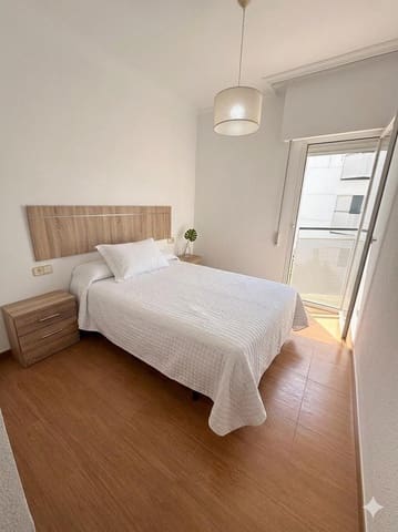 Piso de 3 habitaciones en Sevilla ciudad en alquiler con garaje - 1.250 € (Ref: 9806538)