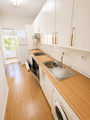 Piso de 3 habitaciones en Sevilla ciudad en alquiler con garaje - 1.250 € (Ref: 9806538)