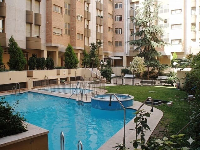 2 sovrum Lägenhet att hyra i Sevilla stad med pool garage - 1 100 € (Ref: 9806539)