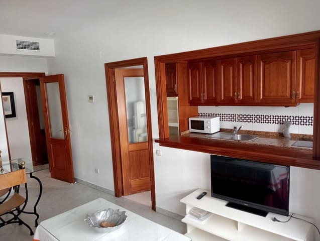 2 sovrum Lägenhet att hyra i Sevilla stad med pool garage - 1 100 € (Ref: 9806539)